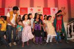 Kushal Tandon with Ek Hazaaron Mein Meri Behna Hai stars entertain CPAA kids in Kanjumarg on 16th June 2012 (119).JPG